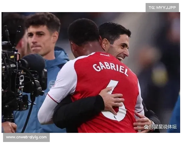 阿森纳3-2逆转伯恩茅斯，赖斯双响助球队领跑